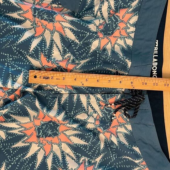 Billabong Airlite Men's Swimwear Floral Print Surf Boardshorts Blue Size 36 - Picture 6 of 8